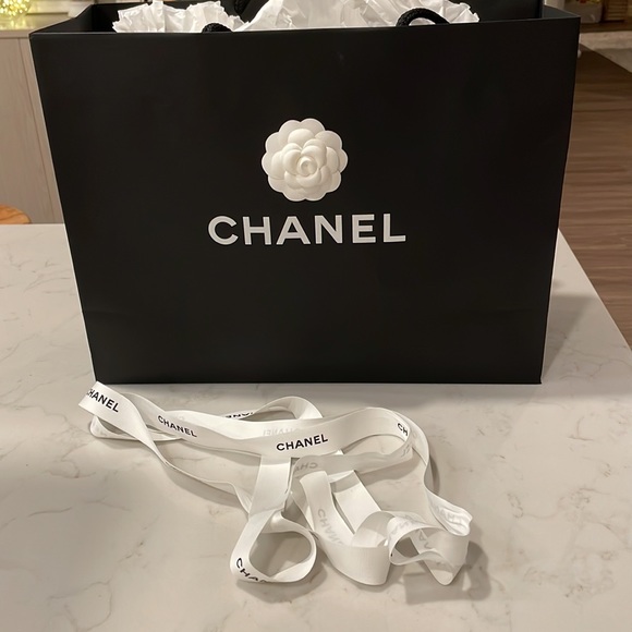 Chanel shopping bag - Picture 2 of 4